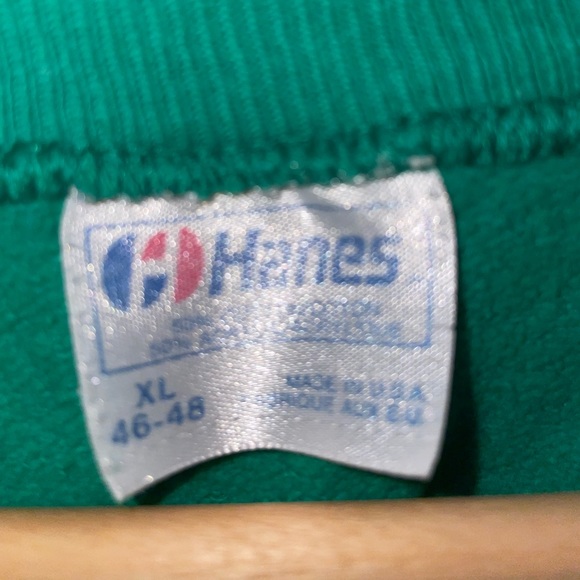Vintage 1980’s Hanes “Ireland” Crewneck In Green - Picture 2 of 3